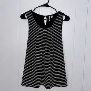 Elle sleeveless blouse